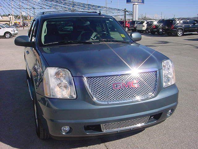 GMC Yukon 4x4 W Leather And Wood Grain Sedan