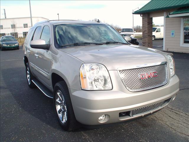 GMC Yukon 2007 photo 2