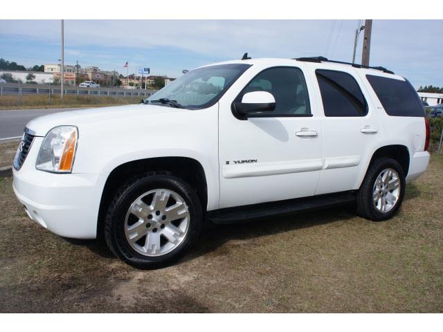 GMC Yukon 2007 photo 2