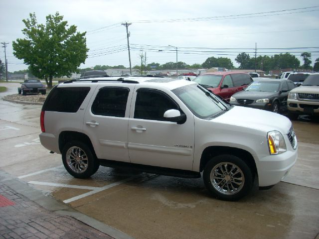 GMC Yukon 2007 photo 1