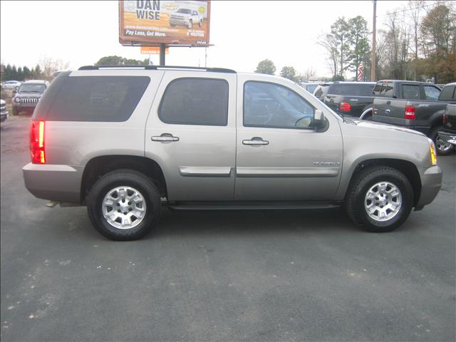 GMC Yukon 2007 photo 1