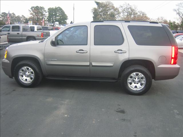 GMC Yukon 2007 photo 3