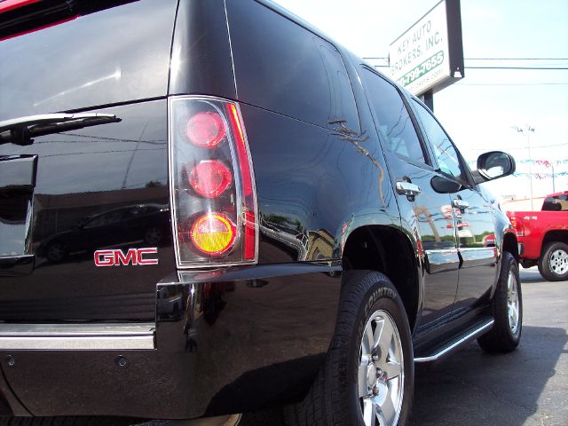 GMC Yukon 2007 photo 27