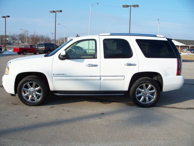 GMC Yukon EX Sedan 4D Sport Utility