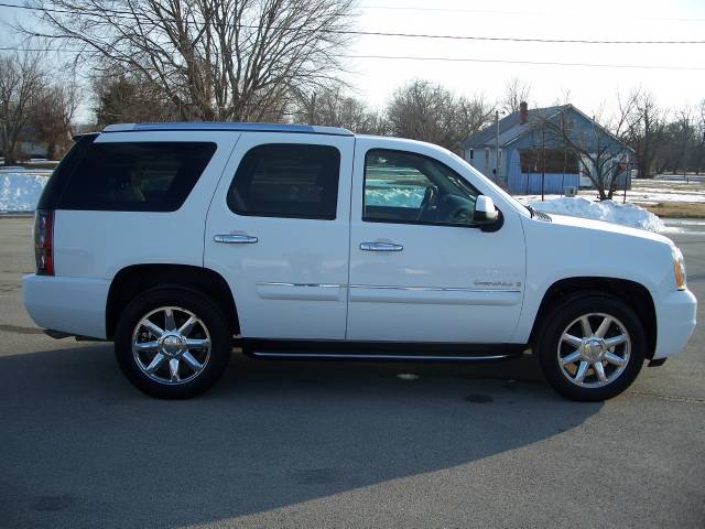 GMC Yukon 2007 photo 3