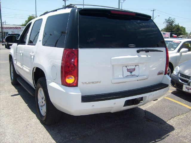 GMC Yukon 2007 photo 3