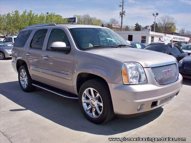 GMC Yukon EX - DUAL Power Doors Sport Utility