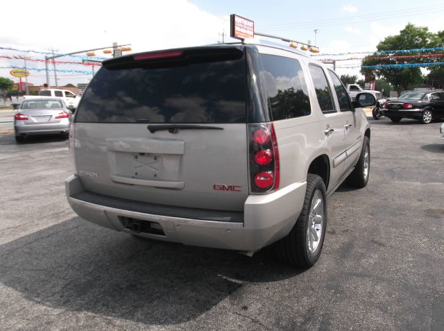 GMC Yukon 2008 photo 20