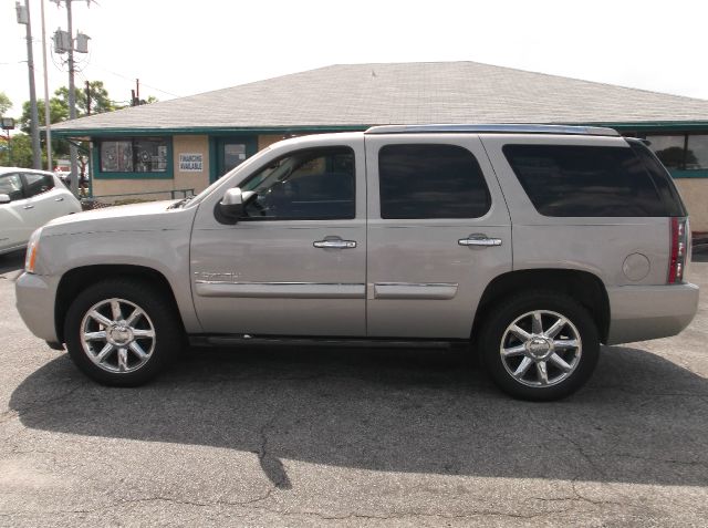 GMC Yukon 2008 photo 21