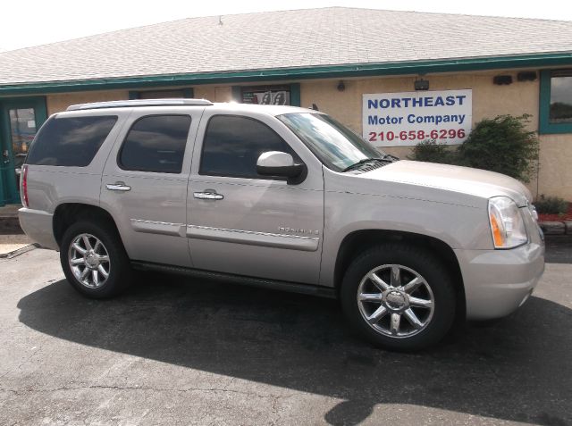 GMC Yukon 2008 photo 22