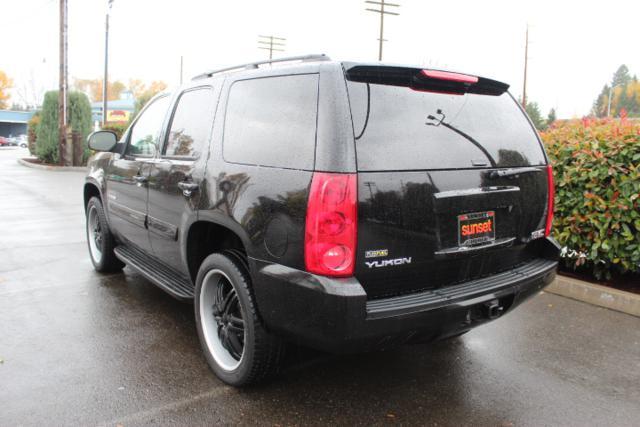 GMC Yukon 2008 photo 2