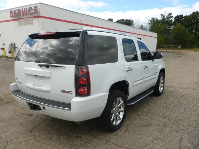 GMC Yukon 2008 photo 3