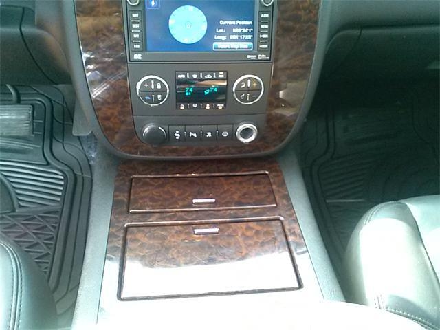 GMC Yukon 2008 photo 12