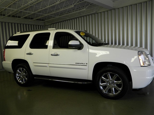 GMC Yukon 2008 photo 3