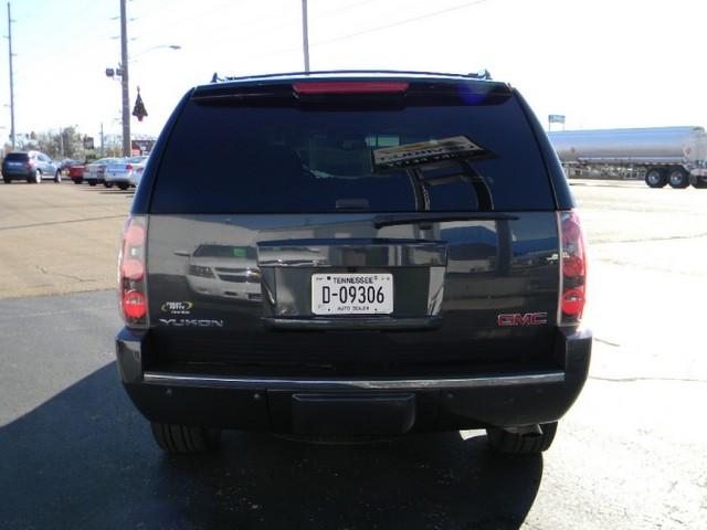 GMC Yukon 2008 photo 3