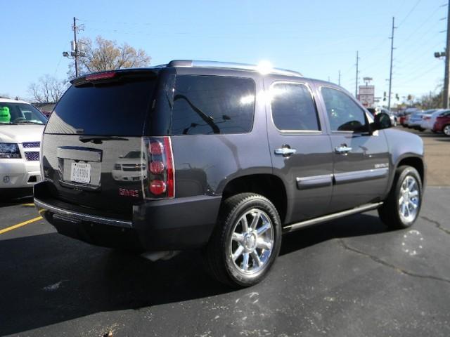 GMC Yukon 2008 photo 4