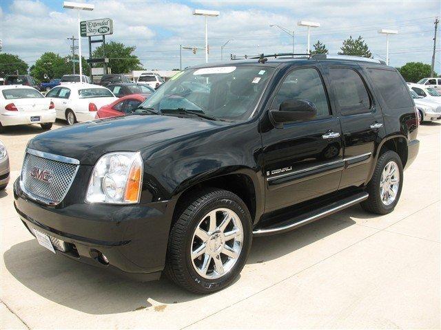 GMC Yukon 2008 photo 2