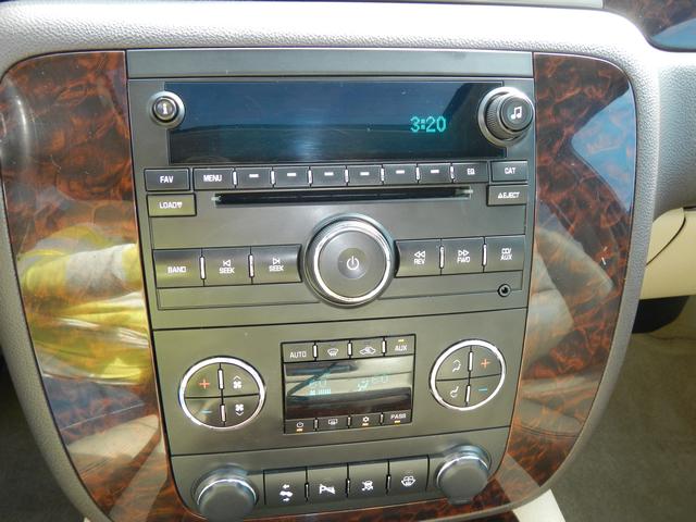 GMC Yukon 2008 photo 2