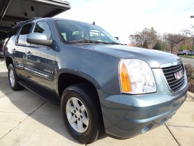 GMC Yukon 2008 photo 1