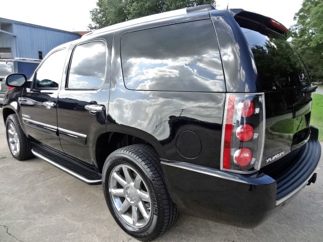 GMC Yukon 2008 photo 3