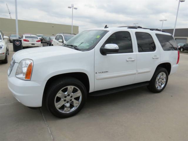 GMC Yukon 2008 photo 2