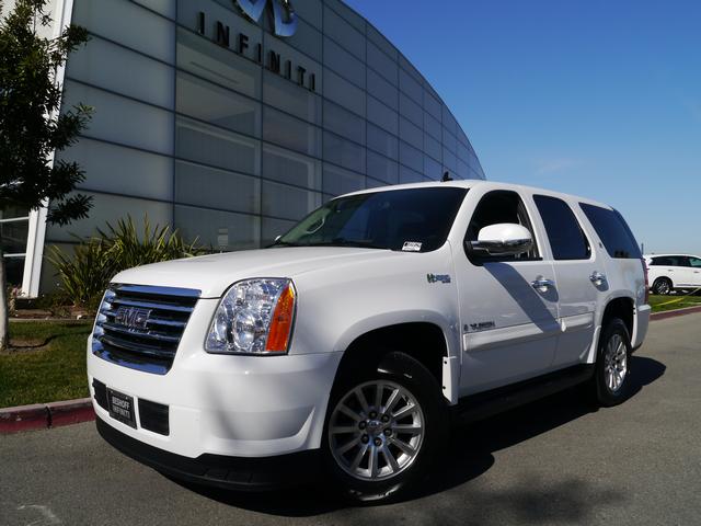 GMC Yukon 2008 photo 2