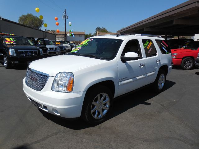 GMC Yukon 2008 photo 1