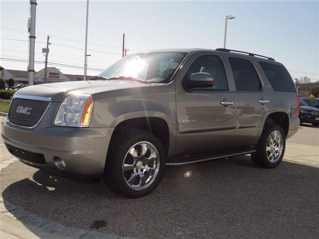 GMC Yukon 4.2L LTHR Hseats XM SUV