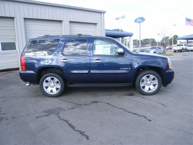 GMC Yukon 2009 photo 4