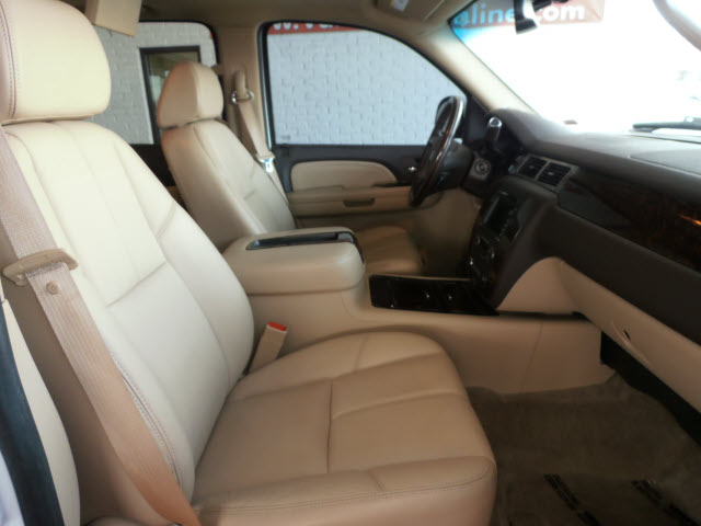 GMC Yukon 2009 photo 3