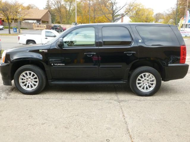 GMC Yukon 2009 photo 2