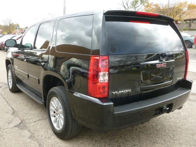 GMC Yukon 2009 photo 3