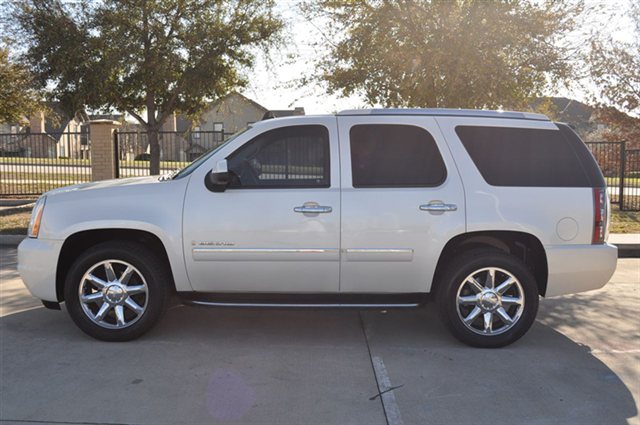 GMC Yukon 2009 photo 5