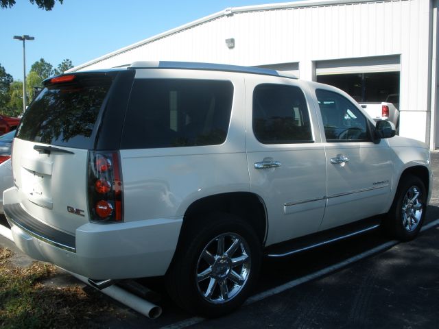 GMC Yukon 2009 photo 5