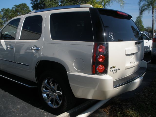 GMC Yukon 2009 photo 7