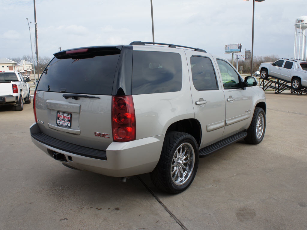 GMC Yukon 2009 photo 1