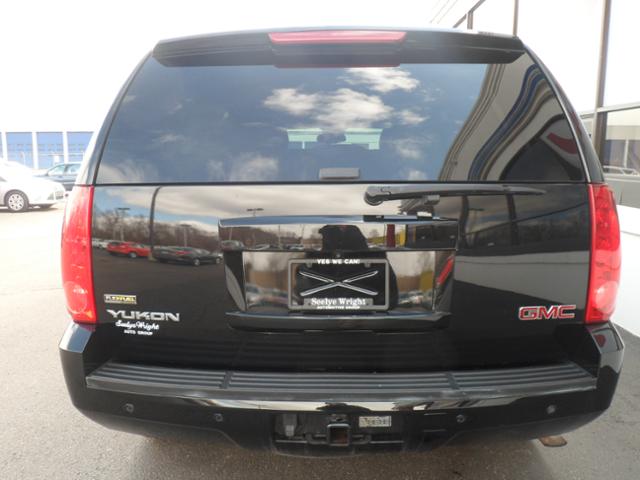 GMC Yukon 2009 photo 3