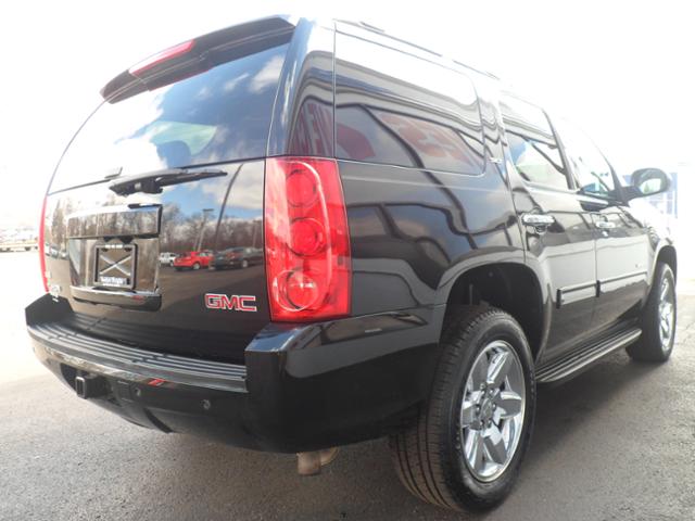 GMC Yukon 2009 photo 4