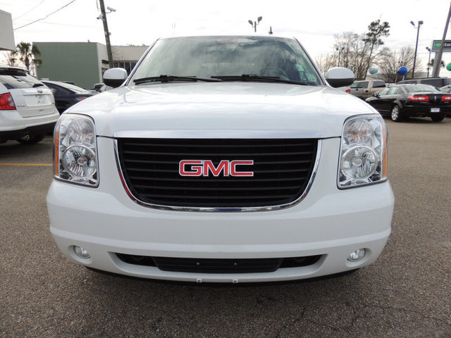 GMC Yukon 2009 photo 1