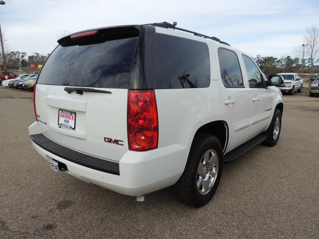 GMC Yukon 2009 photo 4