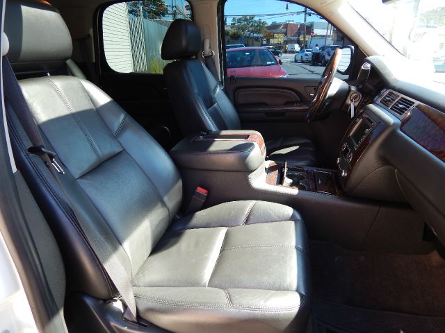 GMC Yukon 2009 photo 1