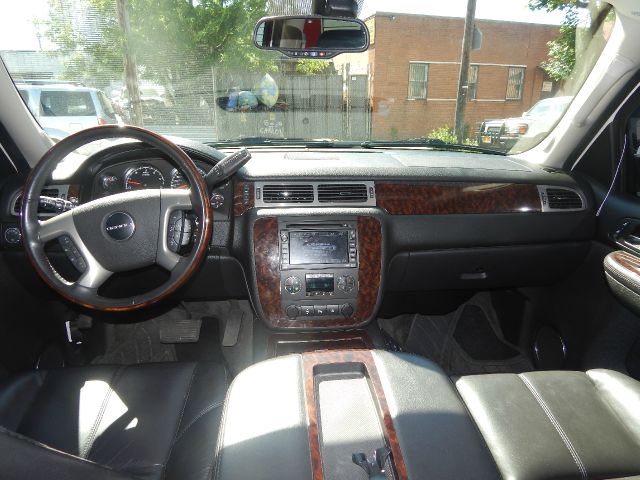 GMC Yukon 2009 photo 10