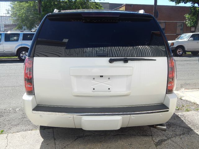 GMC Yukon 2009 photo 14