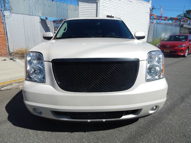 GMC Yukon 2009 photo 16