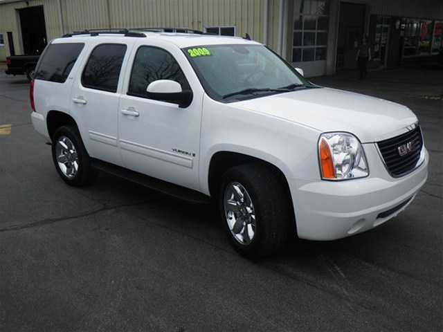 GMC Yukon 2009 photo 1