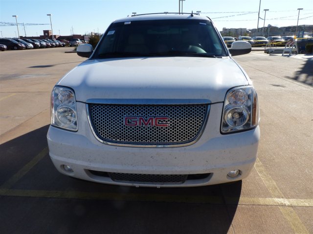 GMC Yukon 2009 photo 1