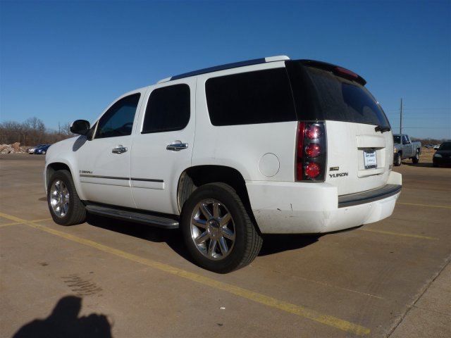 GMC Yukon 2009 photo 4