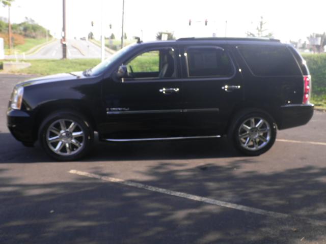 GMC Yukon 2009 photo 1