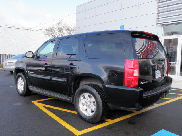 GMC Yukon 2009 photo 1