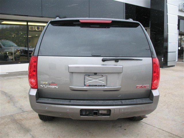 GMC Yukon 2009 photo 1